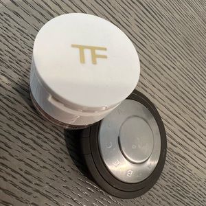 Tom Ford Eye Shadow + Becca Highlighter
